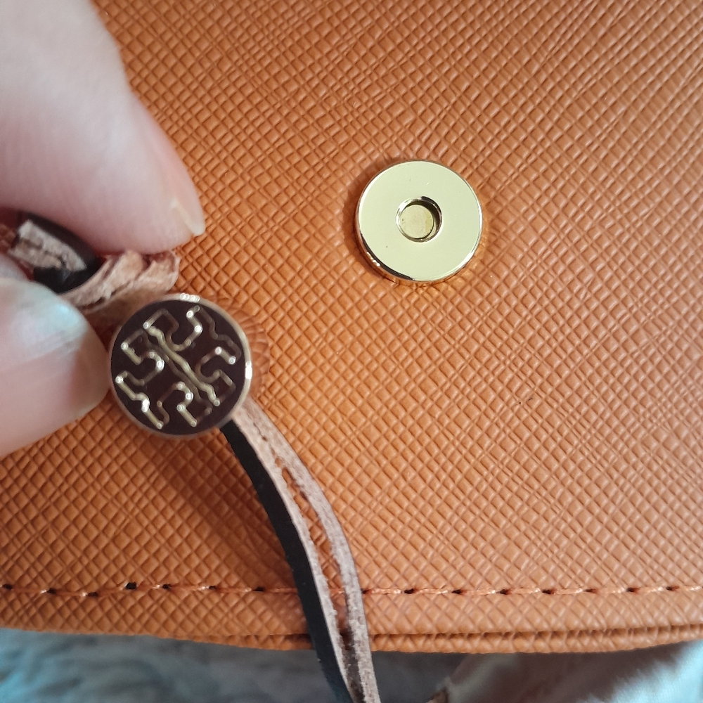 Tory Burch Sunglasses Leather Case w/Magnetic Closure & Dust Bag Carrying Pouch - Picture 10 of 10